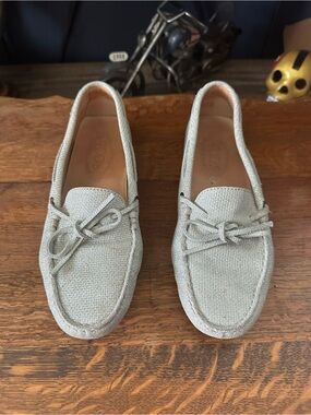 Tod's Light silver Bow-Accent Driving Loafers